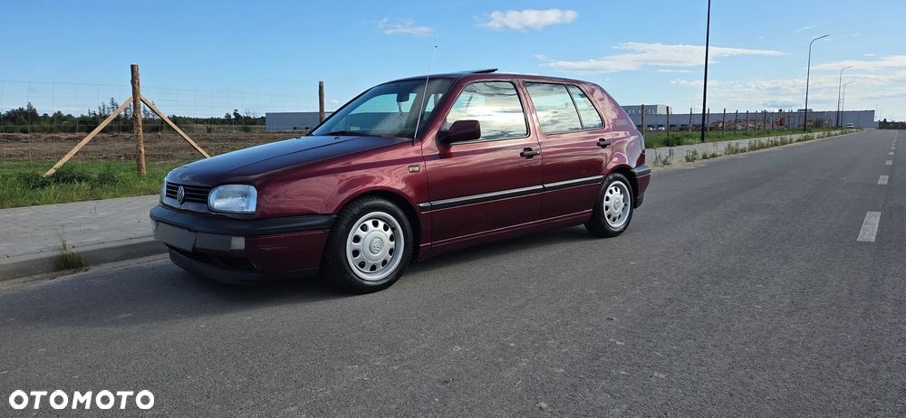Volkswagen Golf 1.6 GL - 2