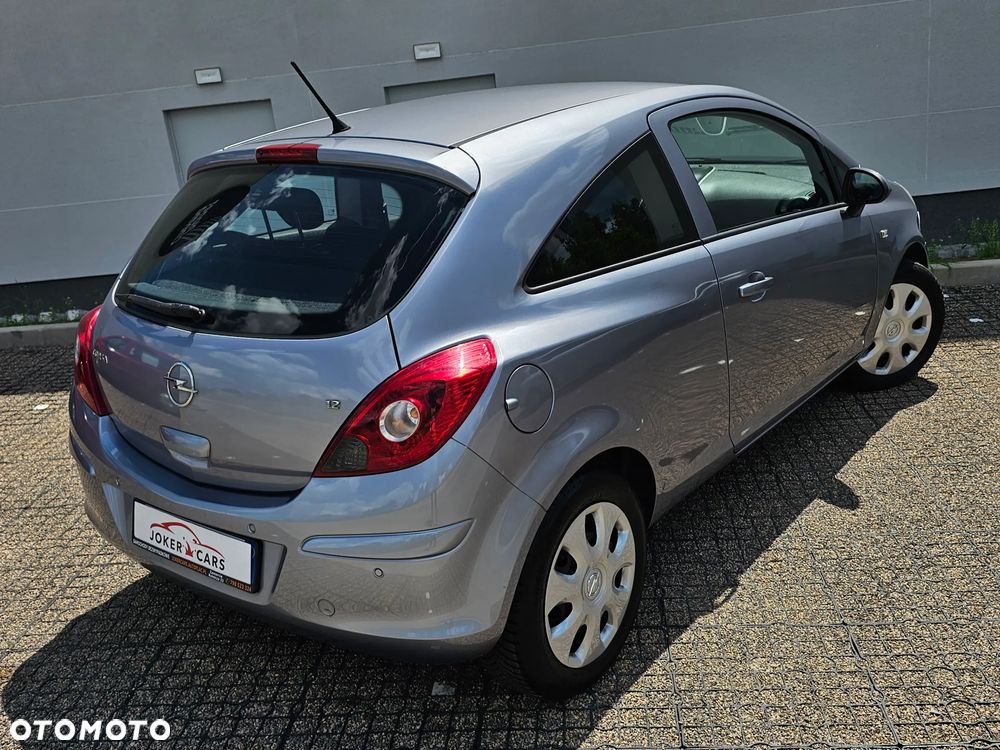 Opel Corsa 1.2 16V - 18