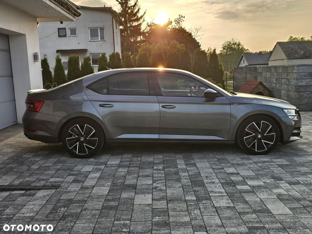 Skoda Superb 2.0 TSI Sportline DSG - 6