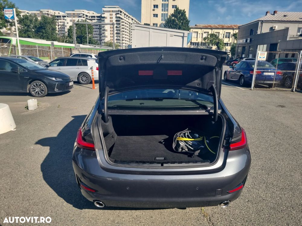 BMW Seria 3 330e AT PHEV - 15