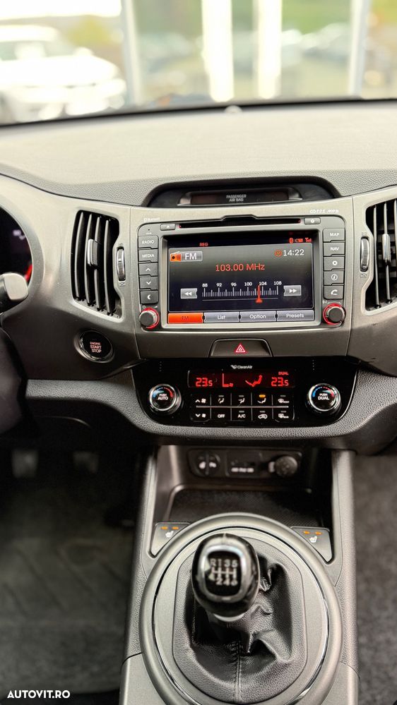 Kia Sportage 2.0 DSL MT 4x4 STYLE - 13