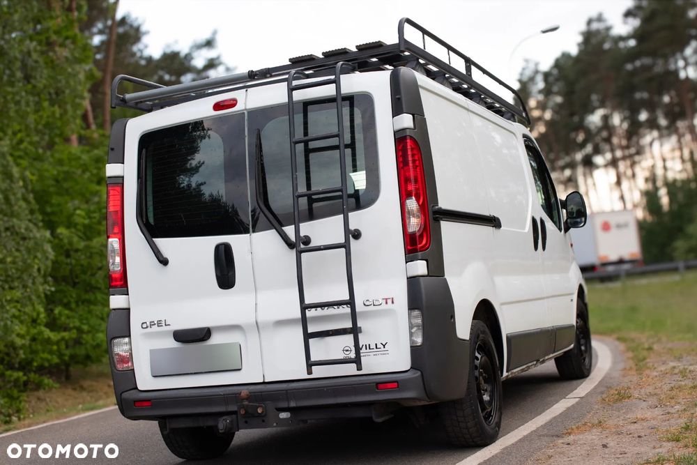 Opel Vivaro - 14