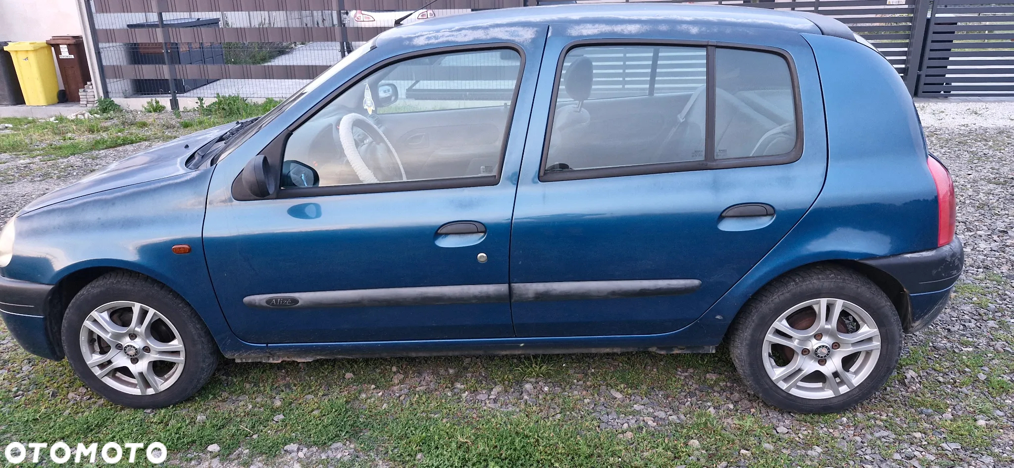Renault Clio 1.2 Campus Authentique - 2