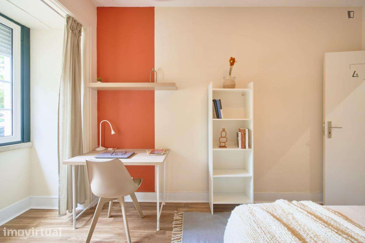 Quarto - localizado em Marquês de Pombal Lisbon - Grande imagem: 5/45