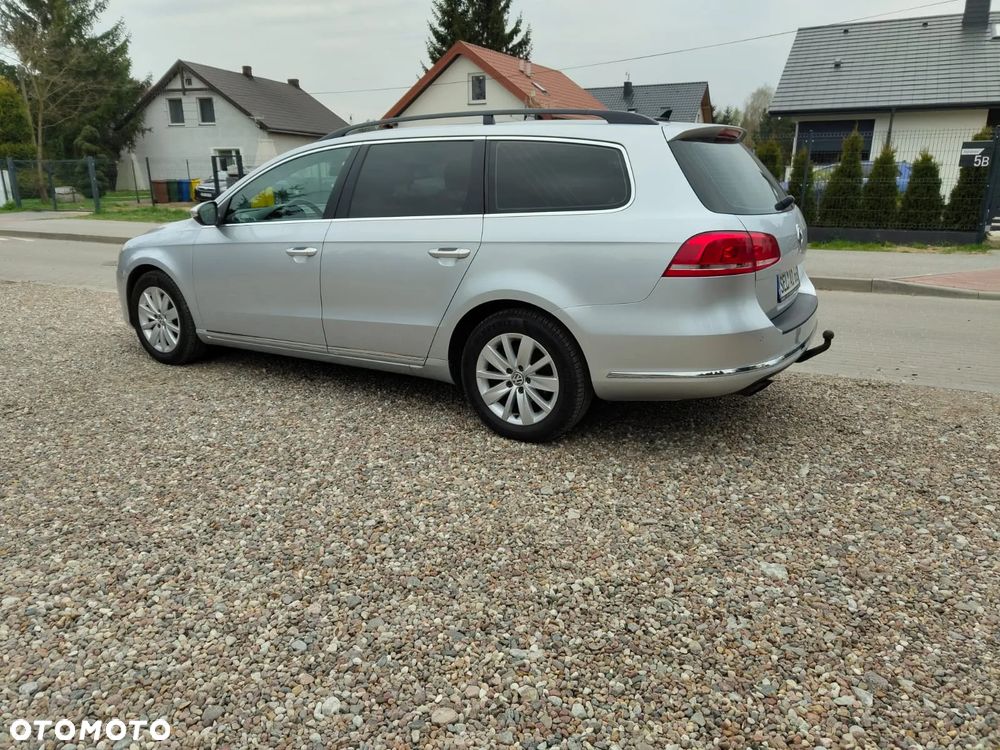 Volkswagen Passat - 17