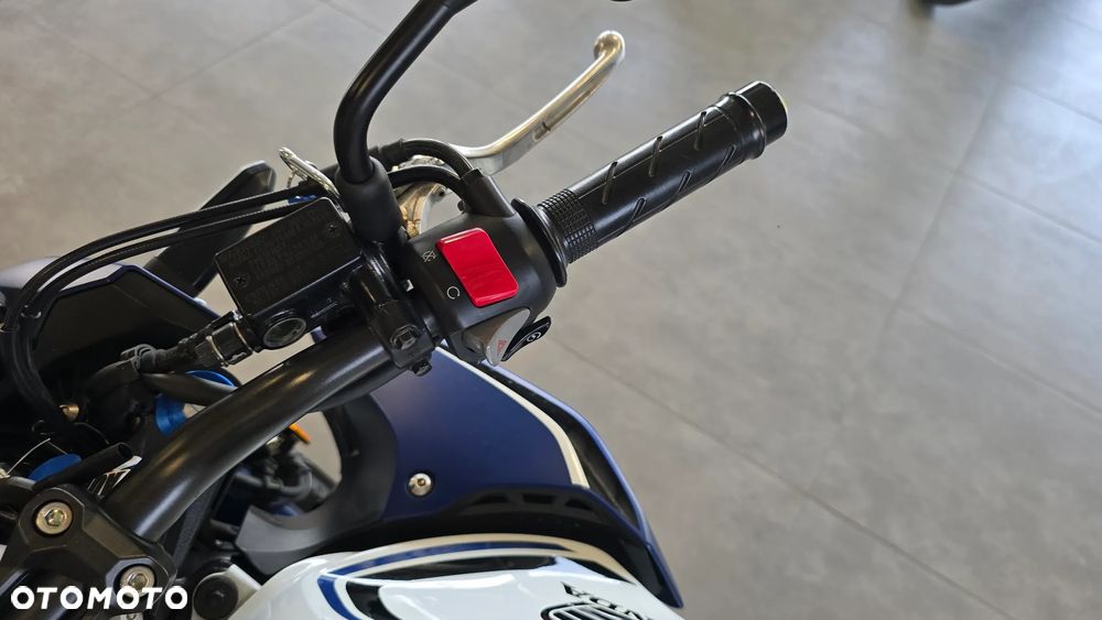 Honda CB - 16