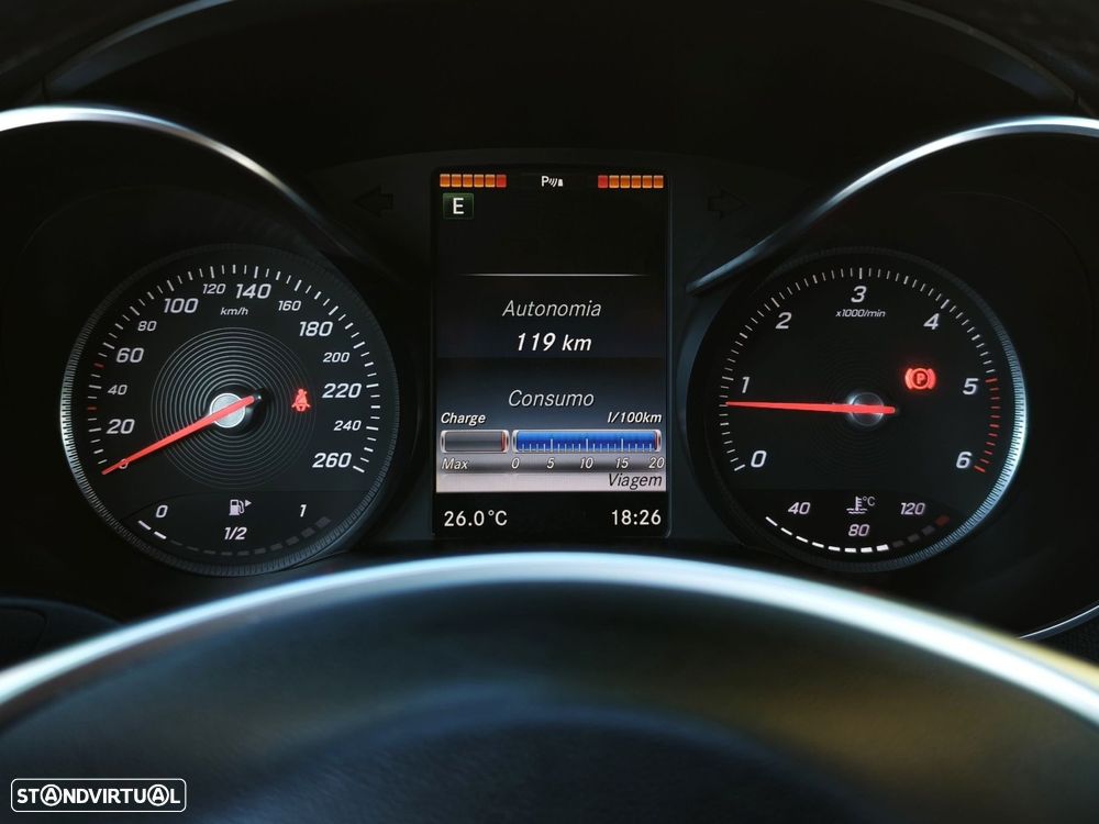 Mercedes-Benz C 220 d AMG Line - 40