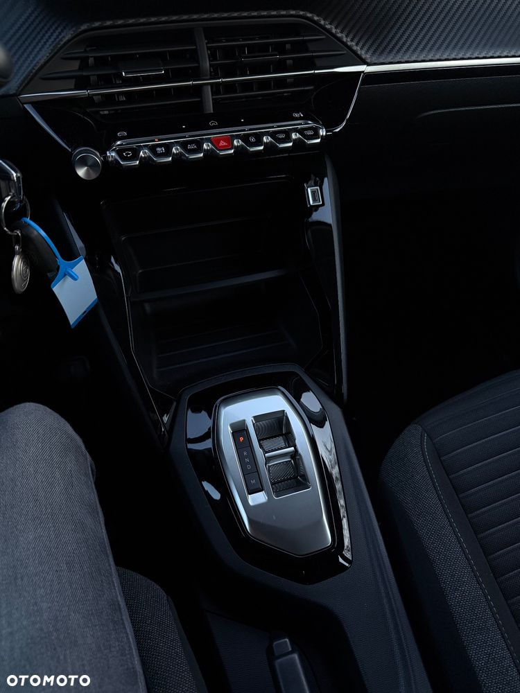 Peugeot 208 Hybrid 100 e-DSC6 Allure - 26