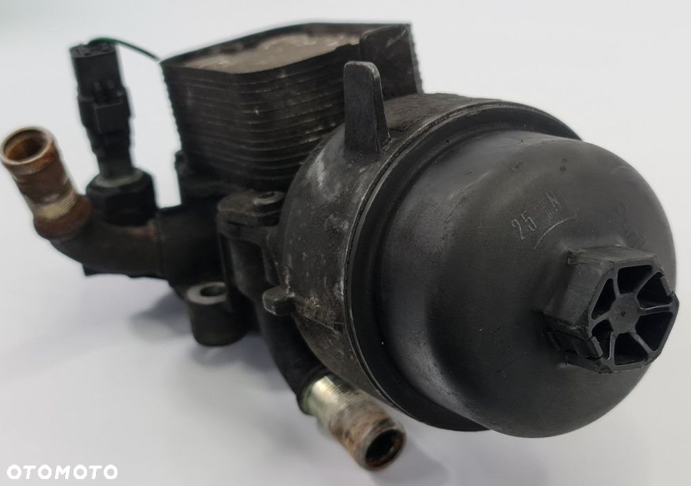 OBUDOWA FILTRA OLEJU CHŁODNICZKA VOLVO V50 2.0 D4 - 4