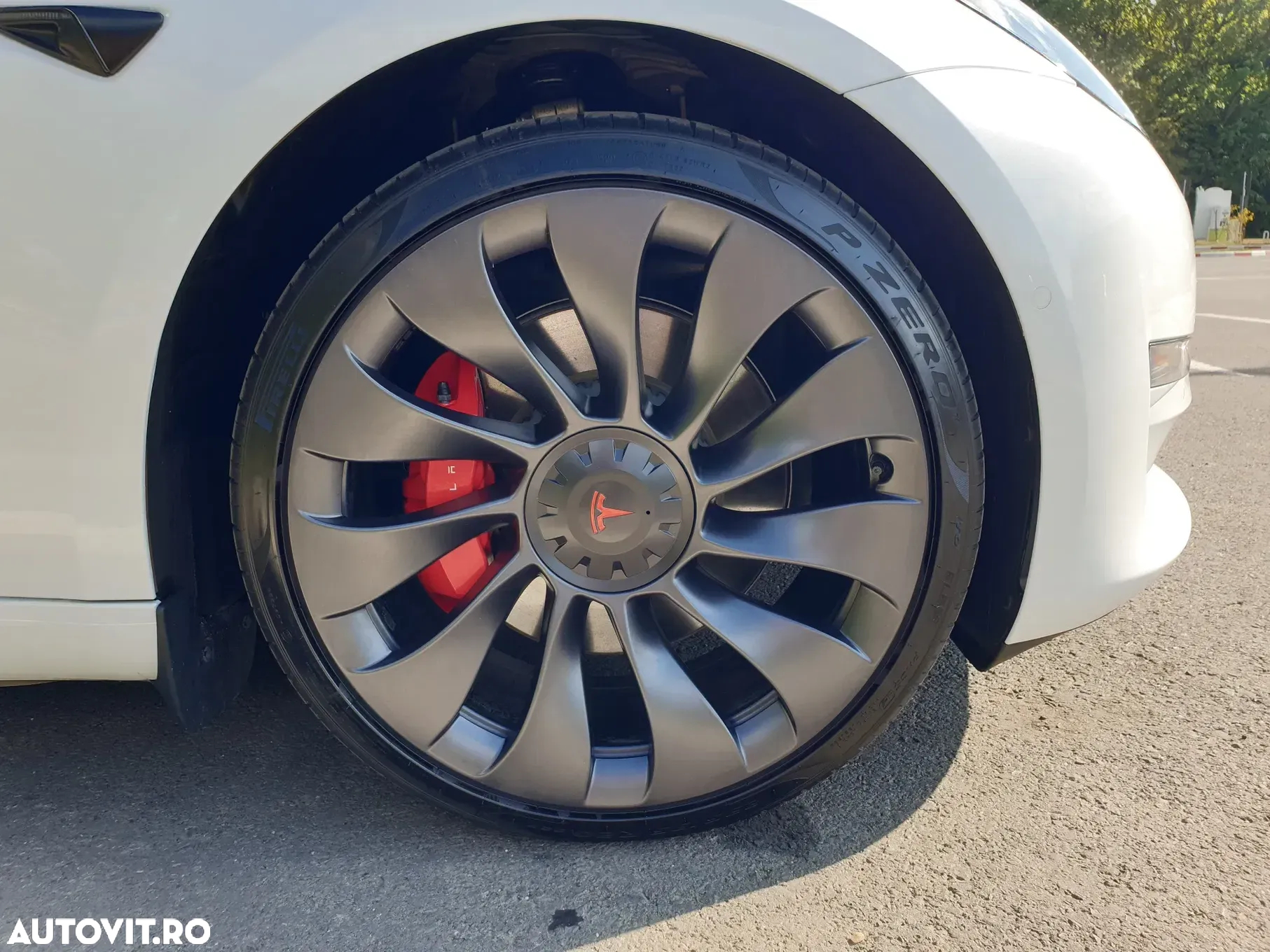 Tesla Model 3 Performance - 28