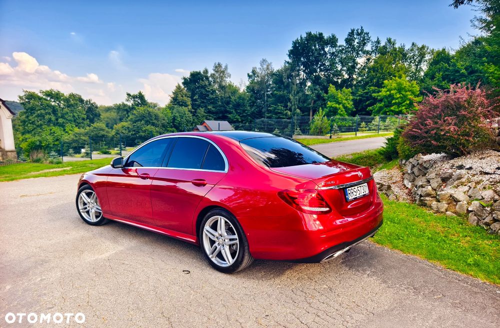 Mercedes-Benz Klasa E 300 9G-TRONIC - 4