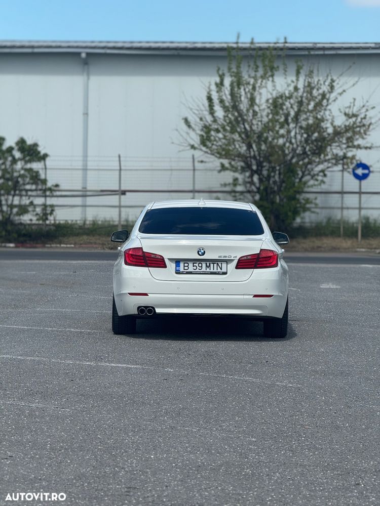 BMW Seria 5 520d BluePerformance Aut. - 13