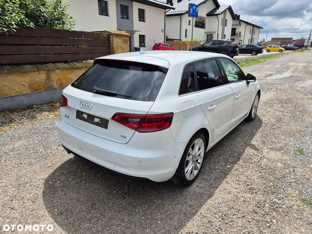 Audi A3 Sportback 2.0 TDI S tronic Attraction - 5