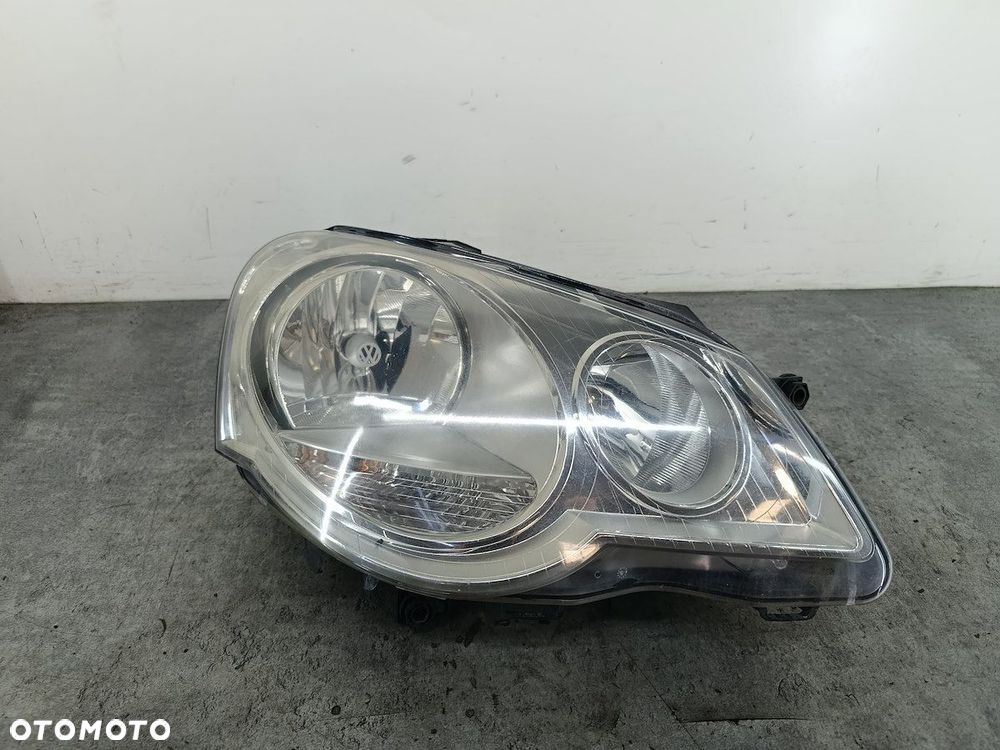 LAMPA PRZÓD PRAWA VW POLO IV FL 9N 6Q1941008AN  1EE247019-02 HELLA  VW - 1