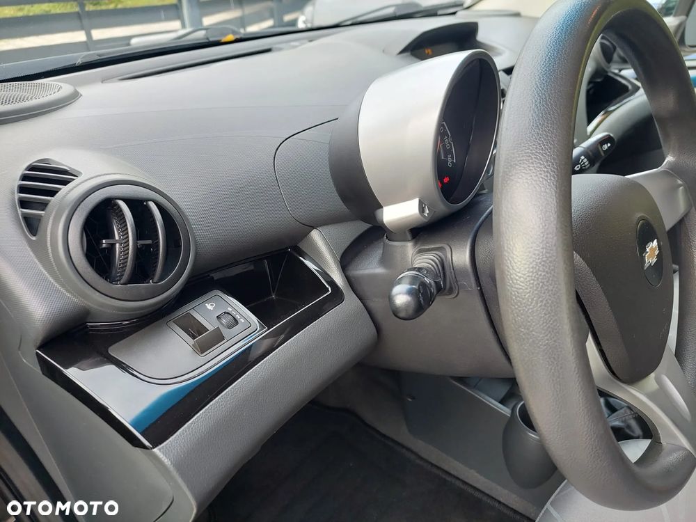 Chevrolet Spark 1.0 LS - 19