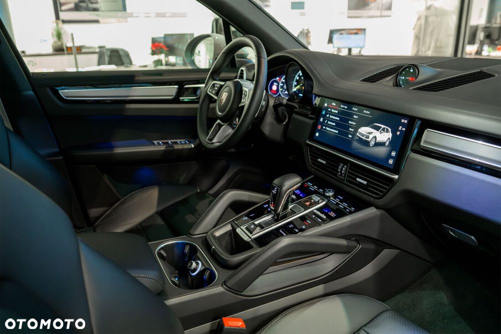 Porsche Cayenne - 10