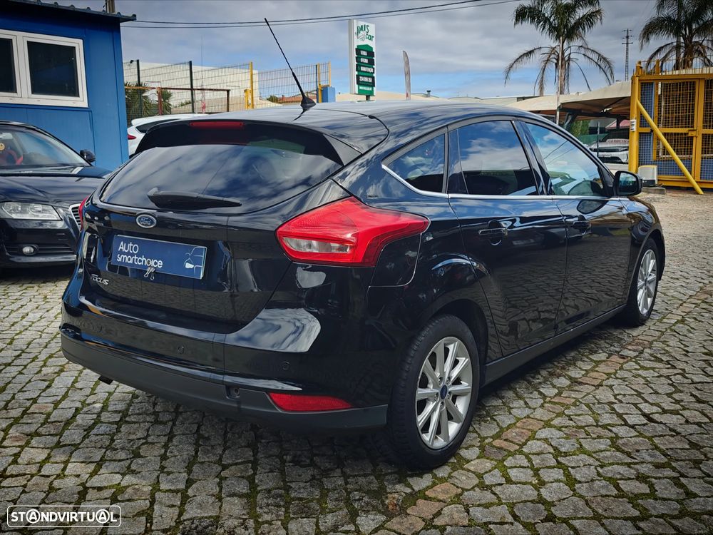 Ford Focus 1.5 TDCi DPF S&S Titanium - 6