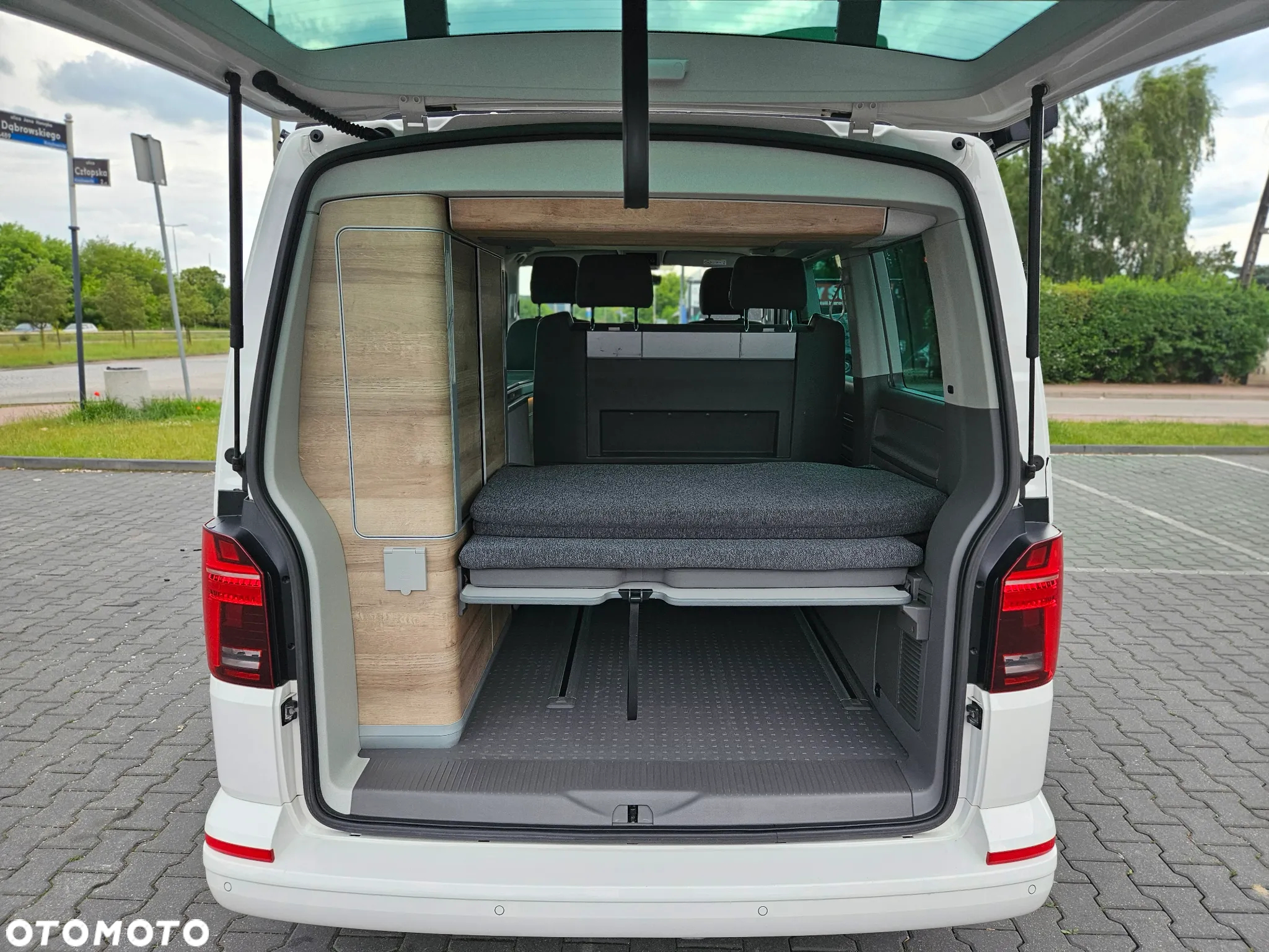 Volkswagen California - 10