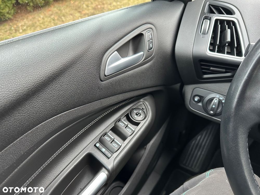 Ford C-MAX - 11