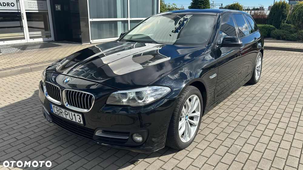 BMW Seria 5 530d xDrive Touring - 8