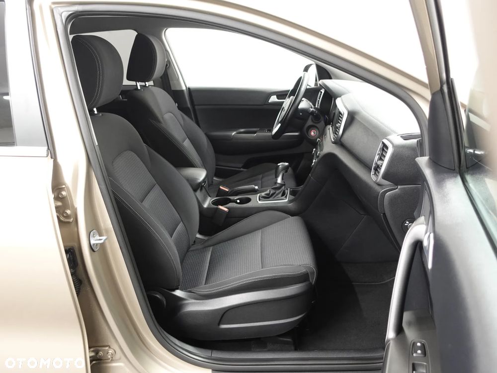 Kia Sportage 1.6 CRDI AWD SPIRIT - 23