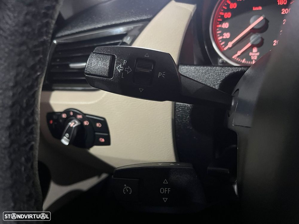 BMW X1 16 d sDrive - 29