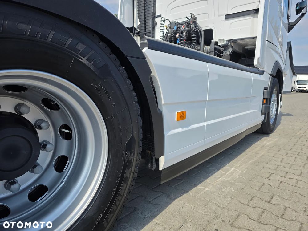 Volvo FH 500 XL Z DE 180 TYŚ KM KLIMA POSTOJOWA FULL LED ACC NAVI KAMERA  JAK NOWY !!! - 14