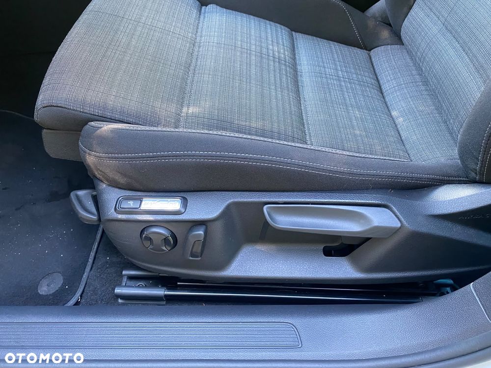 Volkswagen Passat 2.0 TDI EVO Business DSG - 12
