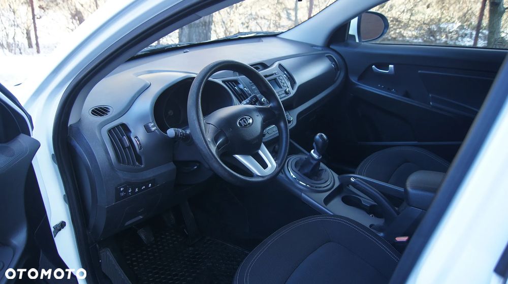 Kia Sportage 2.0 CRDI 4WD Attract - 11