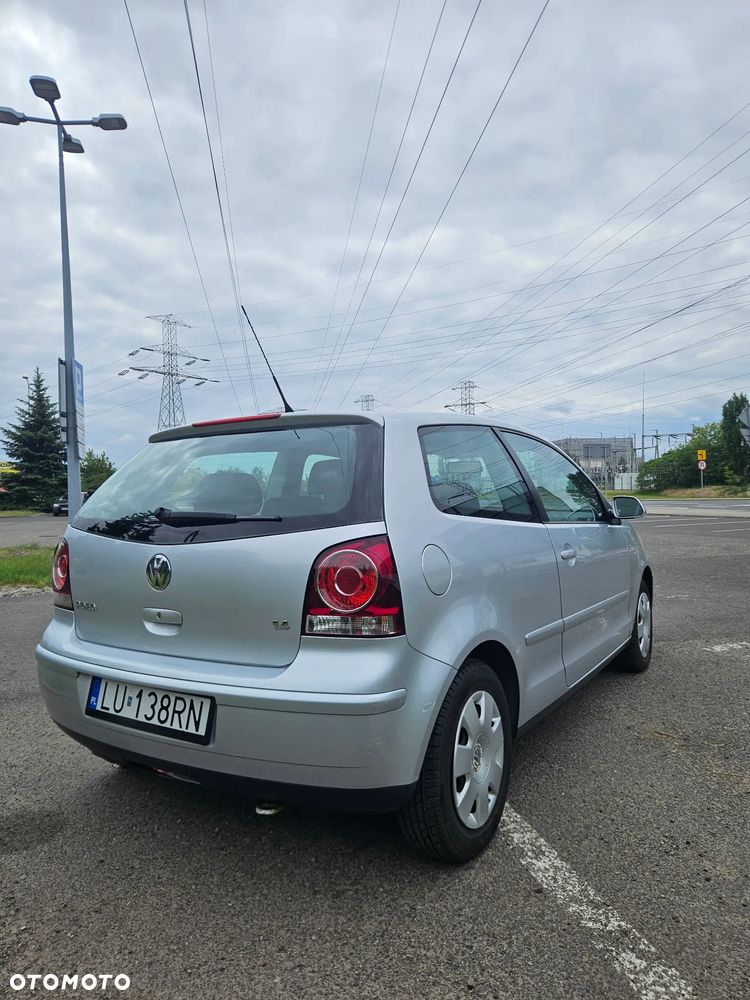 Volkswagen Polo 1.4 16V Comfortline - 6