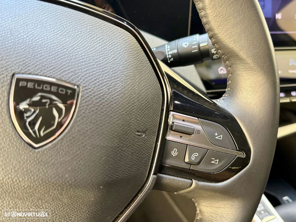 Peugeot 308 SW PureTech 130 Stop & Start Allure - 23