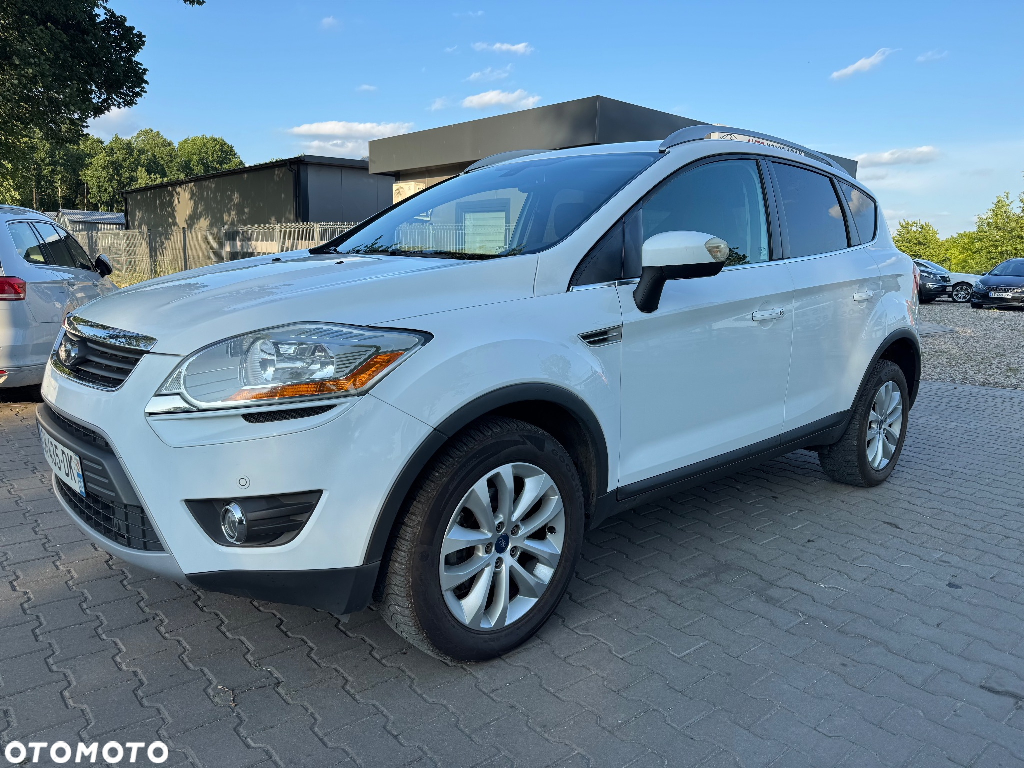 Ford Kuga 2.0 TDCi 2x4 Titanium - 11
