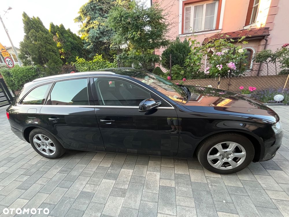 Audi A4 Avant 2.0 TFSI Attraction - 2