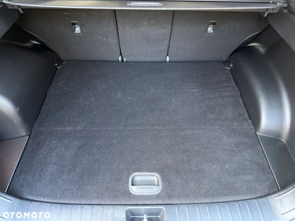 Hyundai Tucson 1.6 T-GDi HEV Executive 4WD - 37