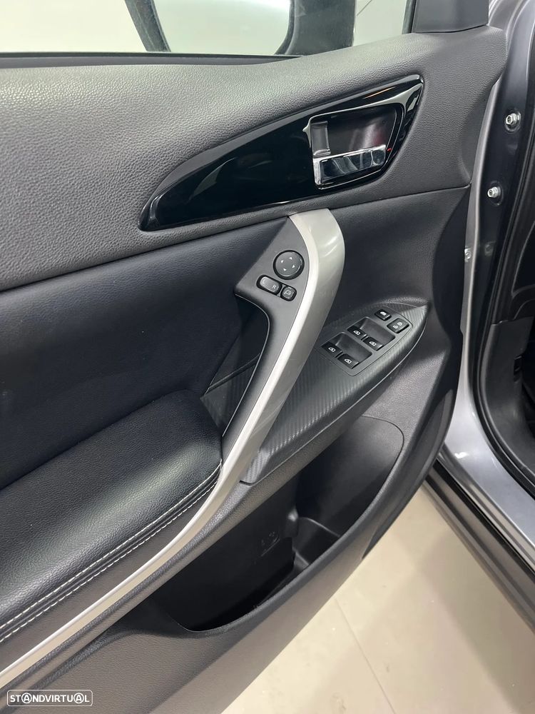 Mitsubishi Eclipse Cross 2.4 PHEV eMotion - 8