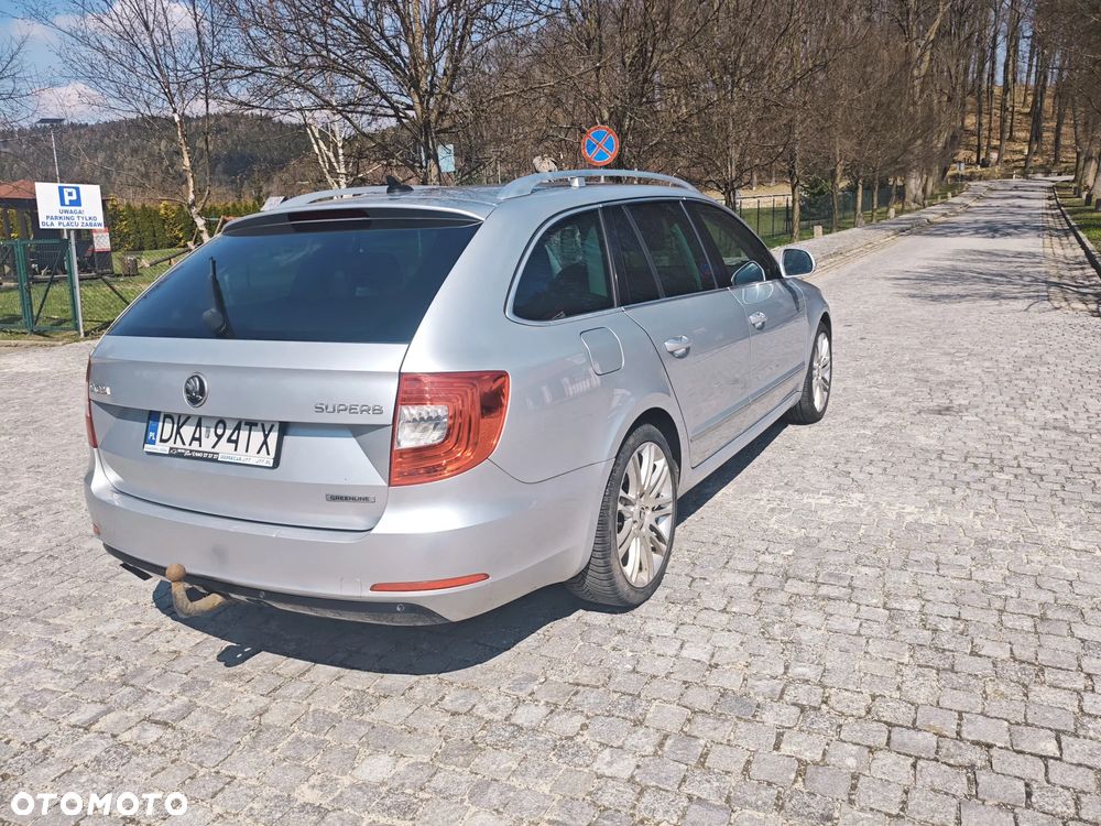 Skoda Superb 1.6 TDI Elegance Greenline - 4