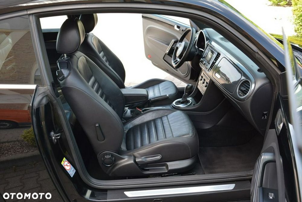 Volkswagen New Beetle - 18
