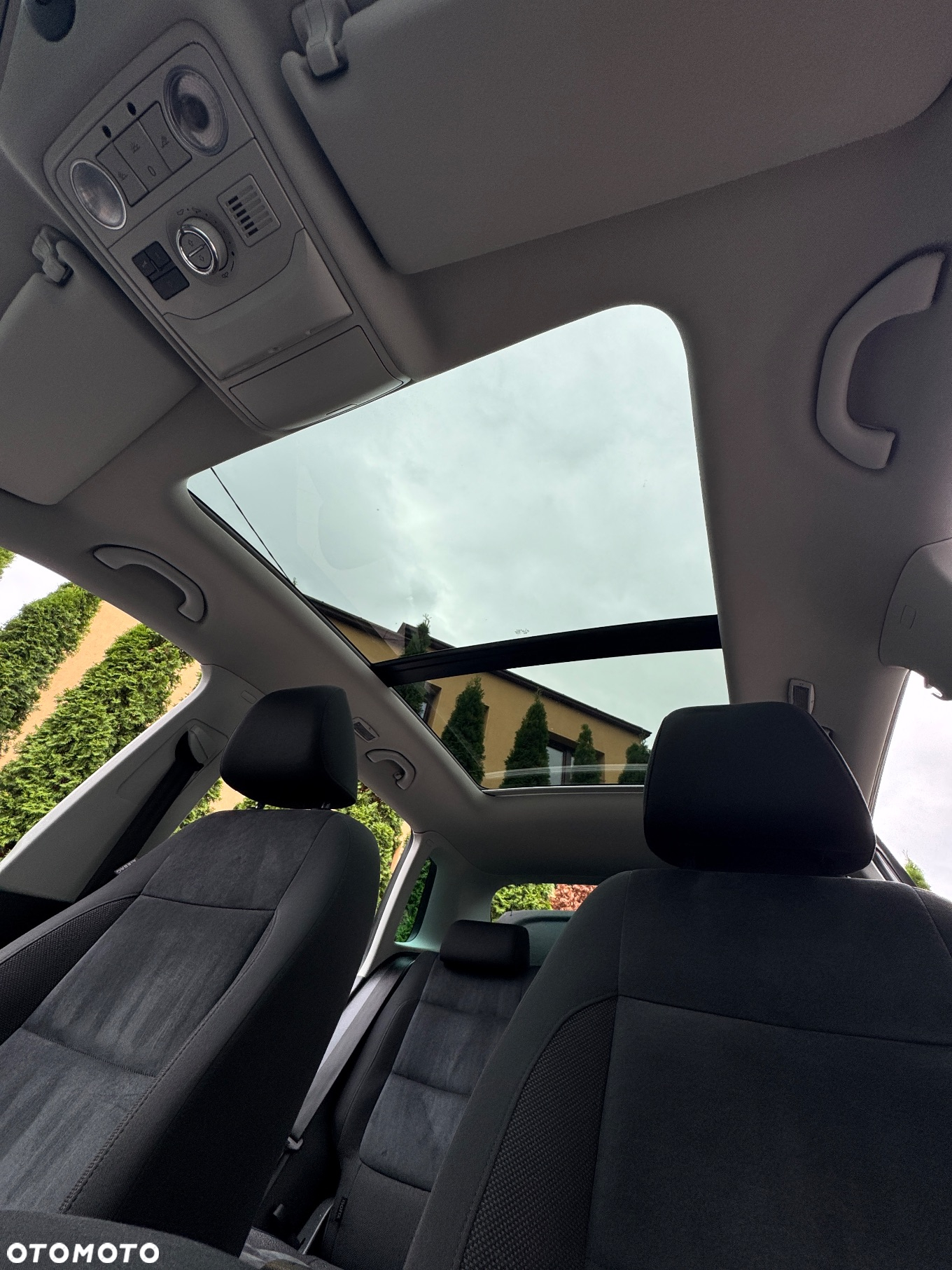 Volkswagen Tiguan 2.0 TDI DPF 4Motion BlueMotion Technology Lounge Sport & Style - 16