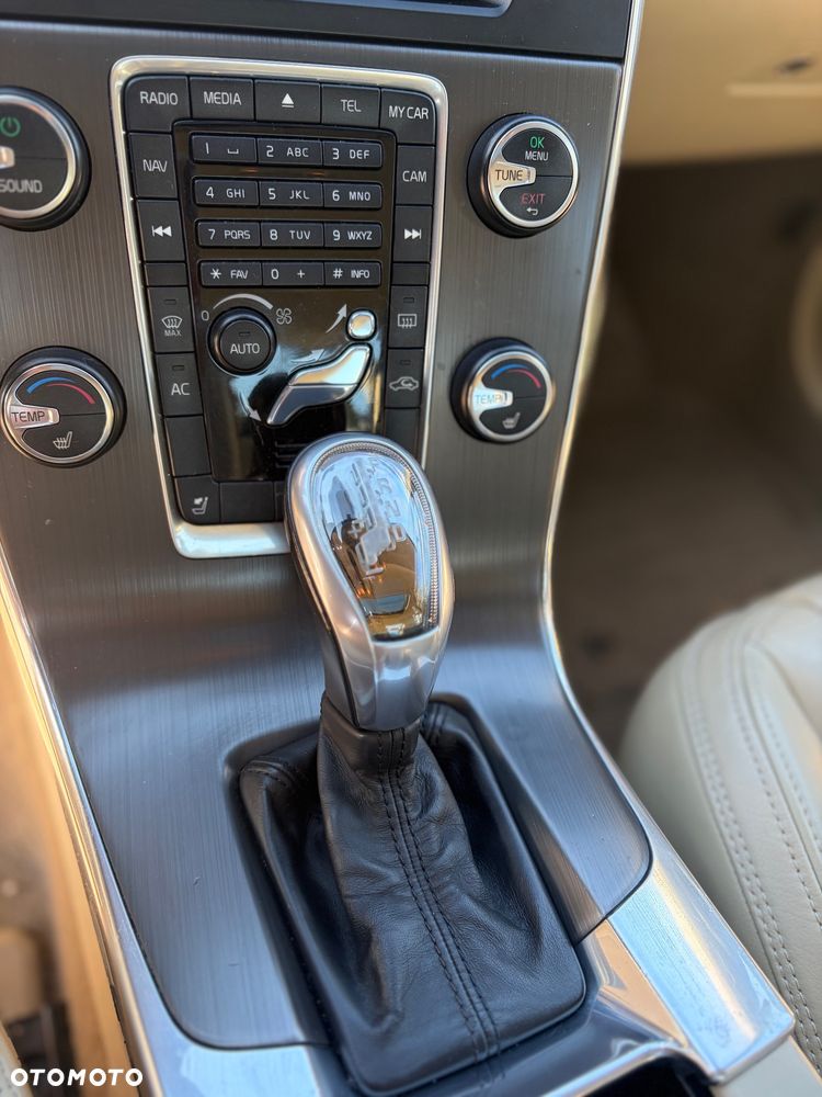 Volvo S60 D4 Geartronic - 15