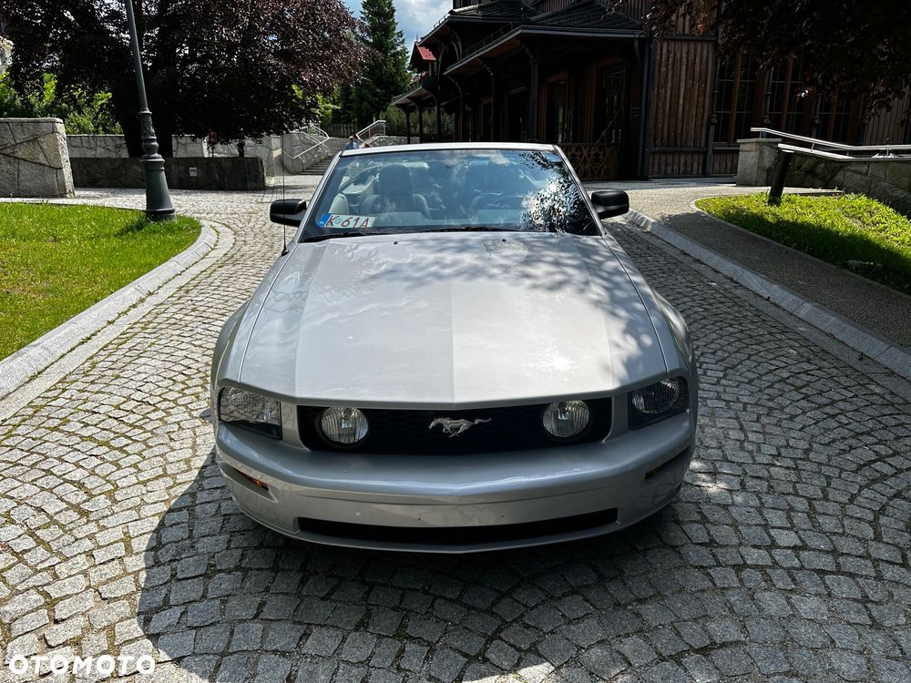 Ford Mustang - 6