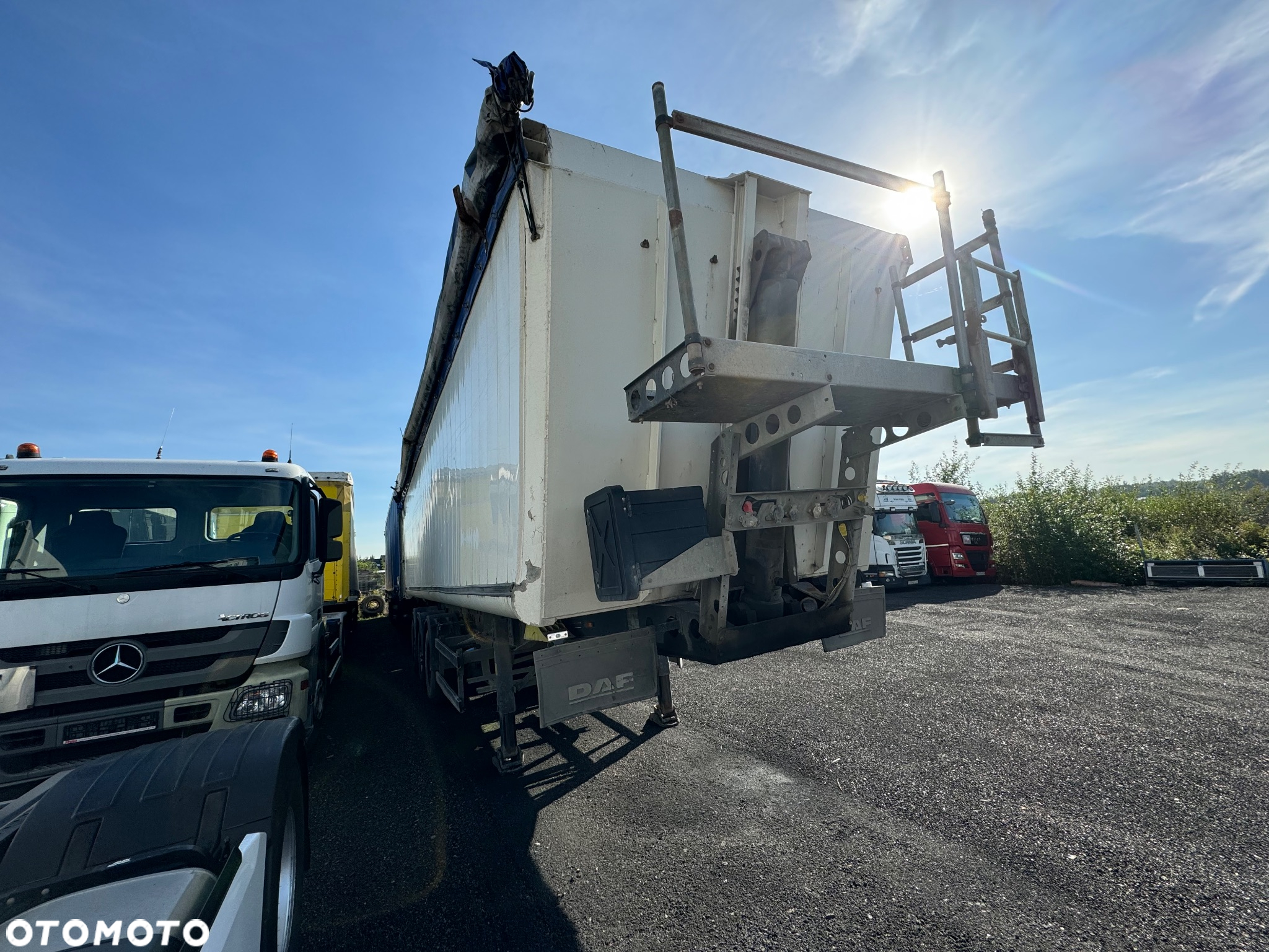 Schmitz Cargobull - 3
