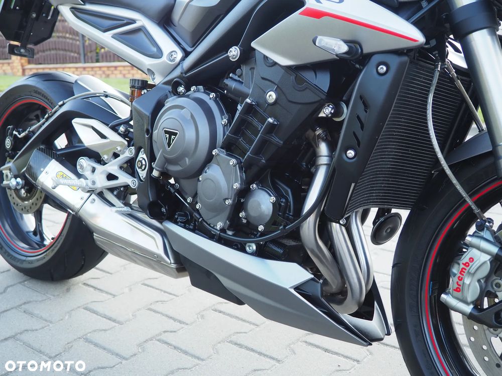 Triumph Street Triple - 6