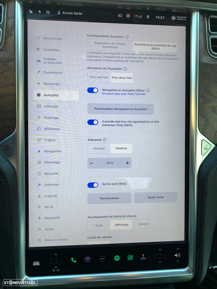 Tesla Model S - 22