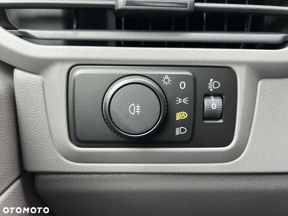 Volkswagen Transporter Furgon 2.0 TDI 150 KM manual - 28