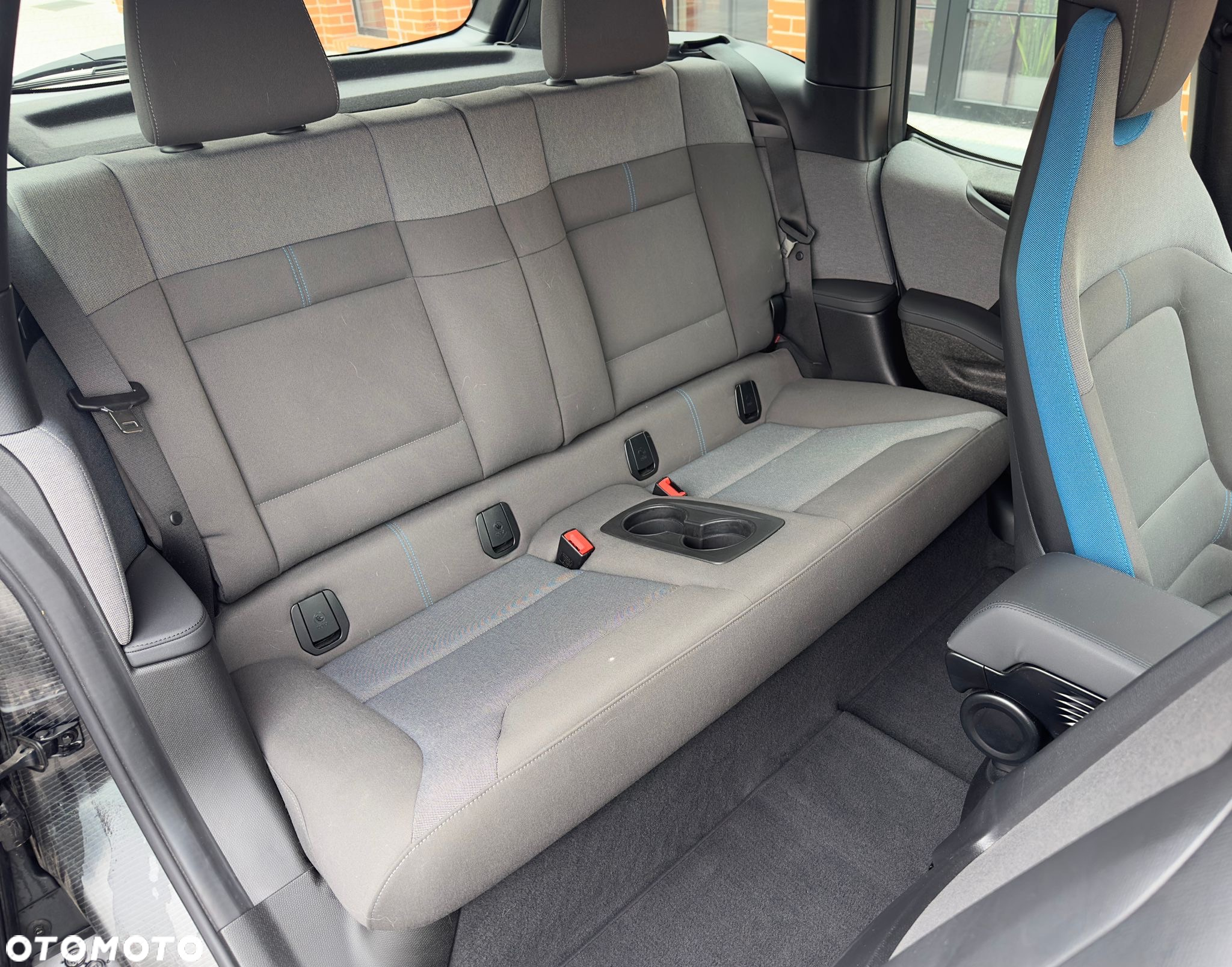 BMW i3 - 8