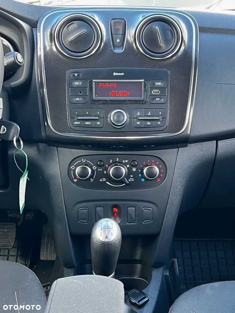 Dacia Sandero SCe 75 Laureate - 10