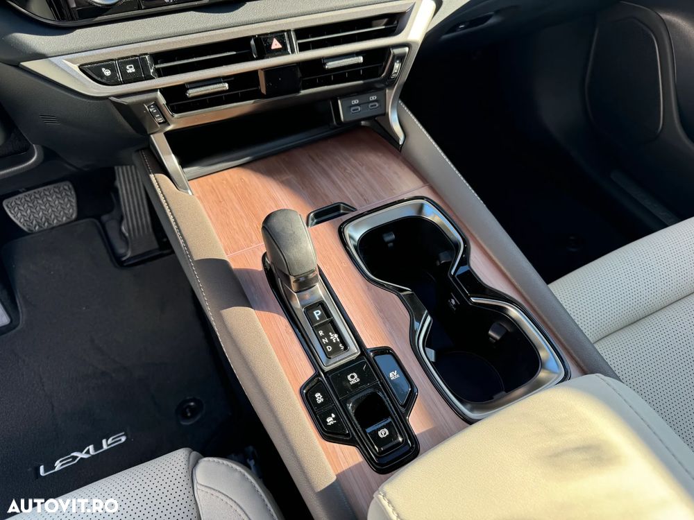 Lexus Seria RX 350h E-Four HEV Luxury - 16