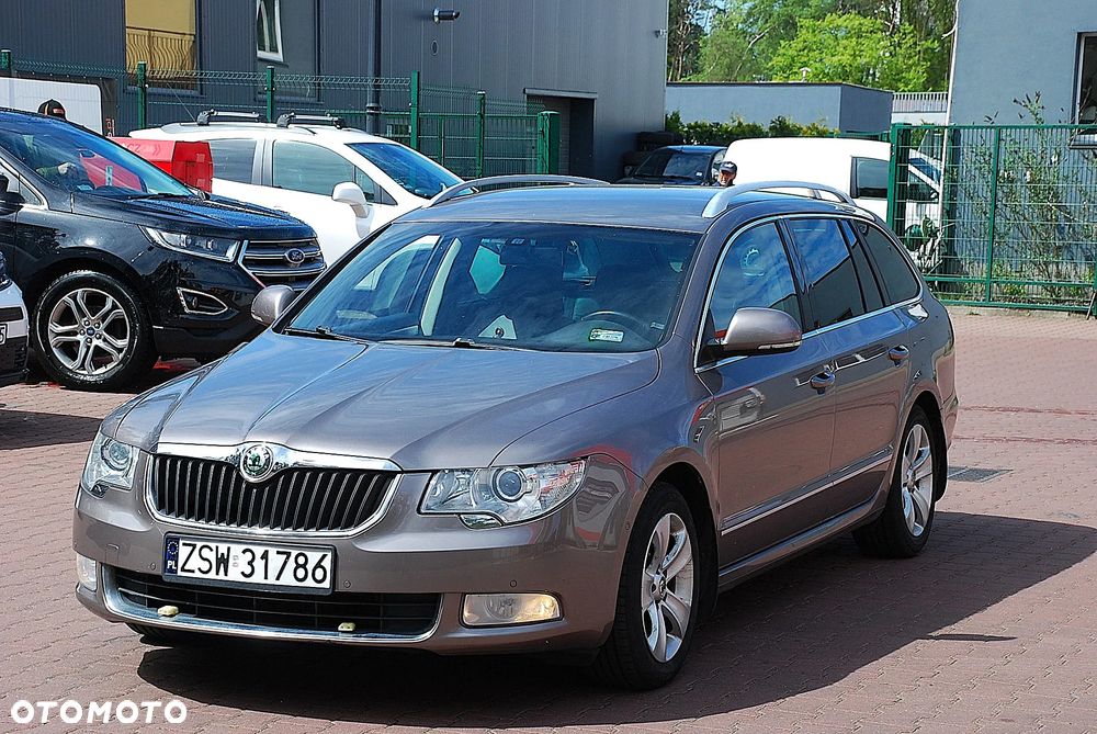Skoda Superb 2.0 TDI Green tec DSG Elegance - 30