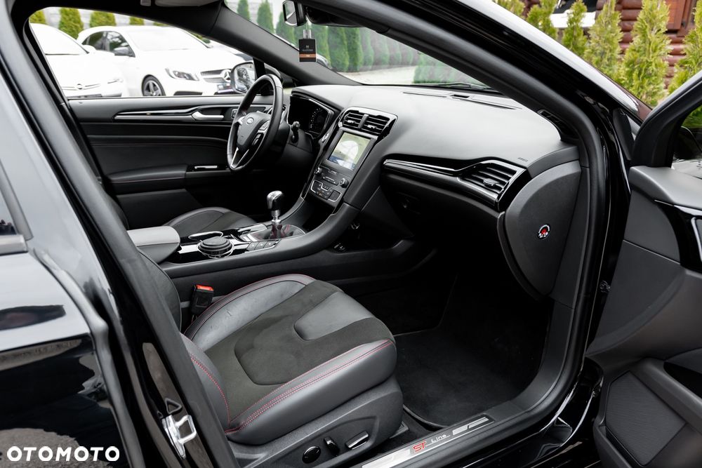 Ford Mondeo 2.0 EcoBlue ST-Line - 24