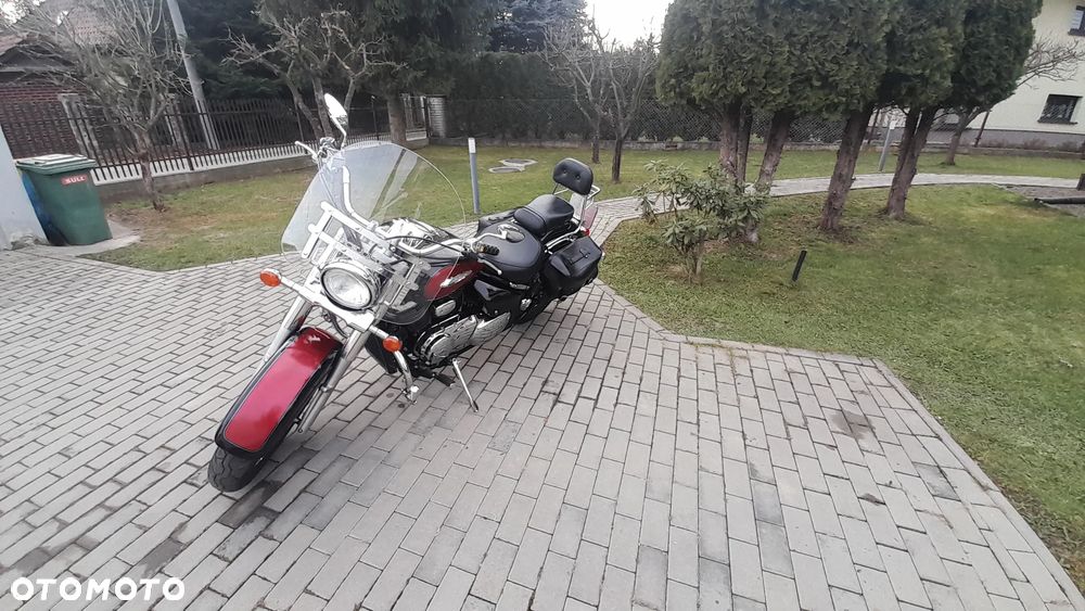 Suzuki VL 800 Volusia - 1